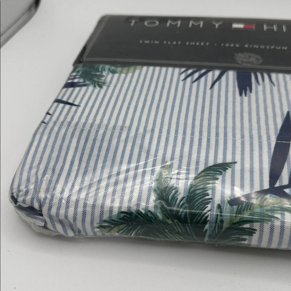 Tommy Hilfiger Striped Palm Print Coconut Grove Twin flat sheet 66x96” new
